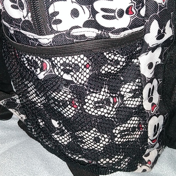 🐭 Mickey Mouse Backpack 🐭 - Picture 4 of 13